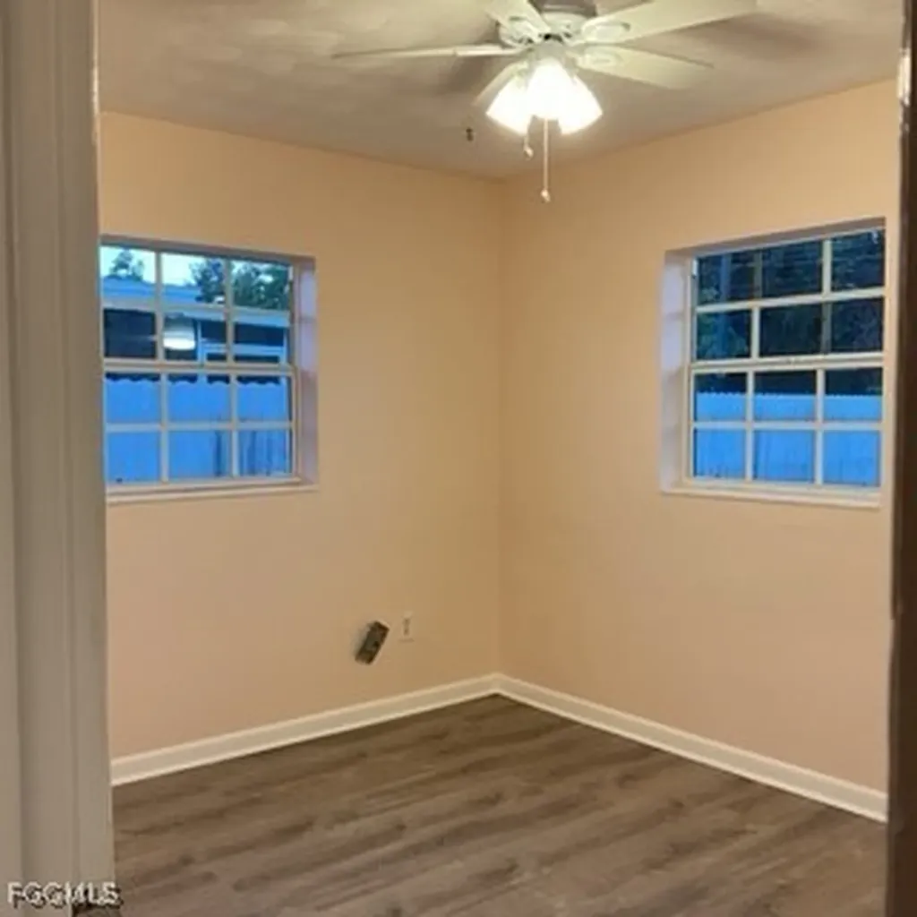 382 Ottumwa Avenue Fort Myers FL 33905
