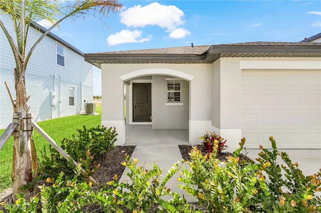 17561 Monte Isola Way North Fort Myers FL 33917