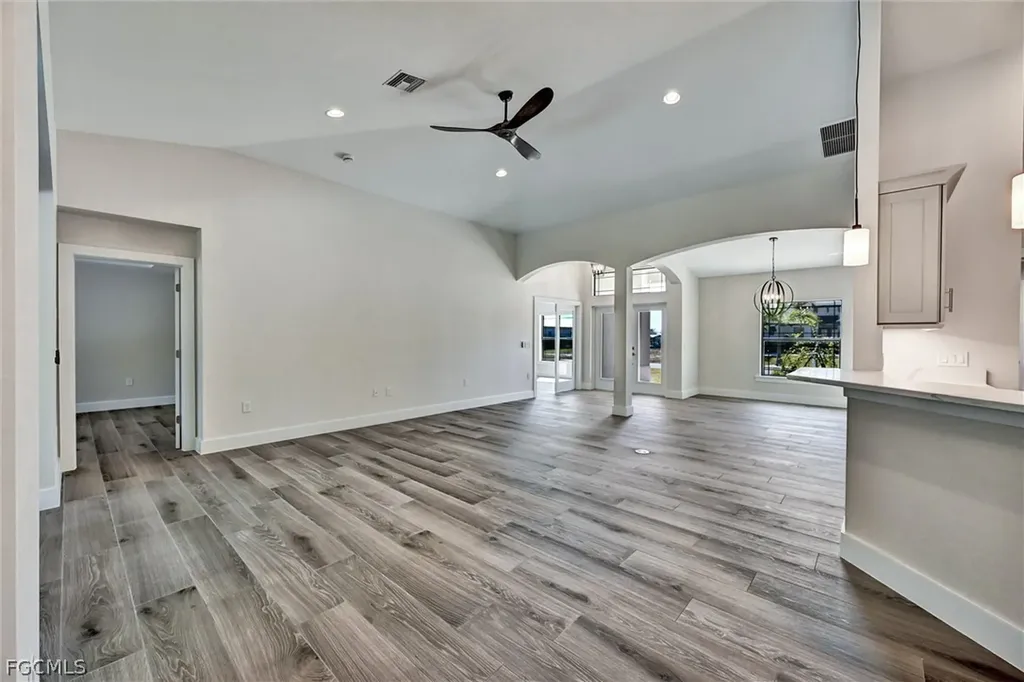 3613 NW 1st Street Cape Coral FL 33993