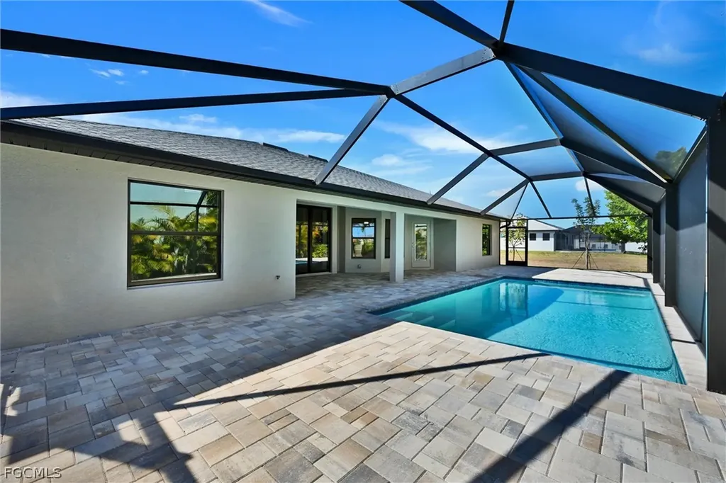 3613 NW 1st Street Cape Coral FL 33993