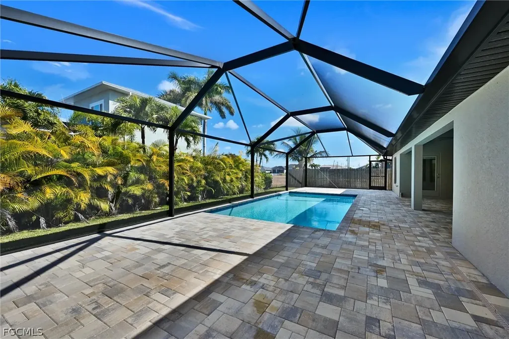 3613 NW 1st Street Cape Coral FL 33993
