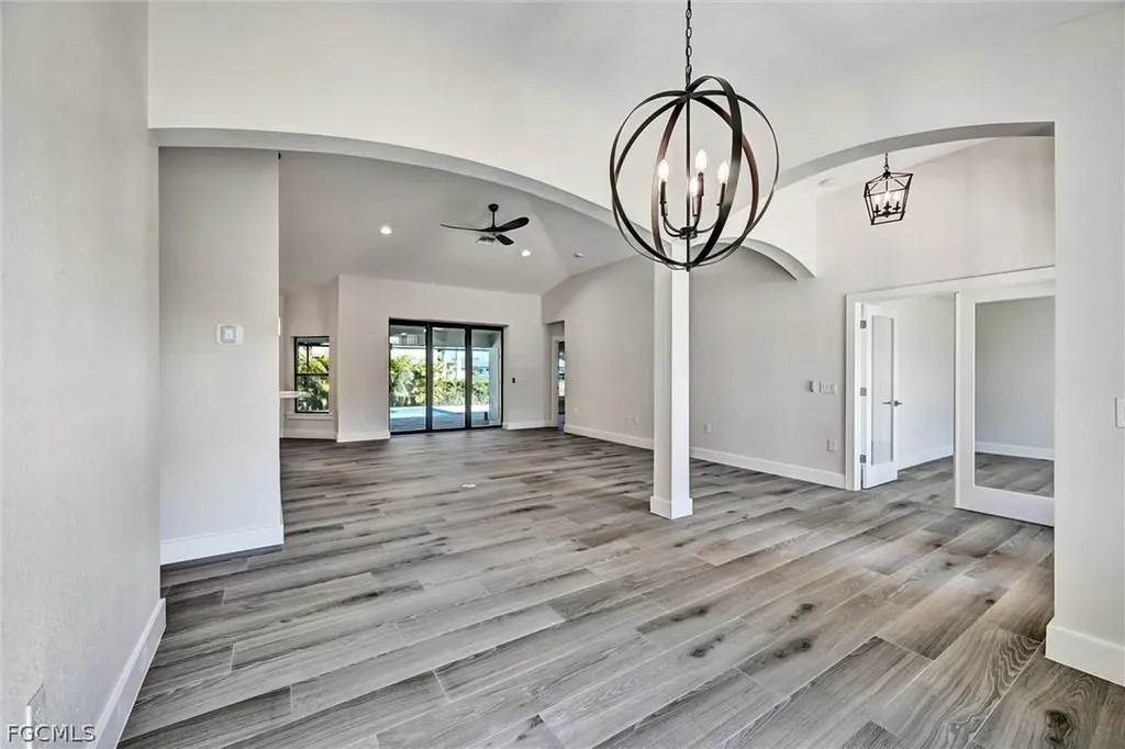3613 NW 1st Street Cape Coral FL 33993