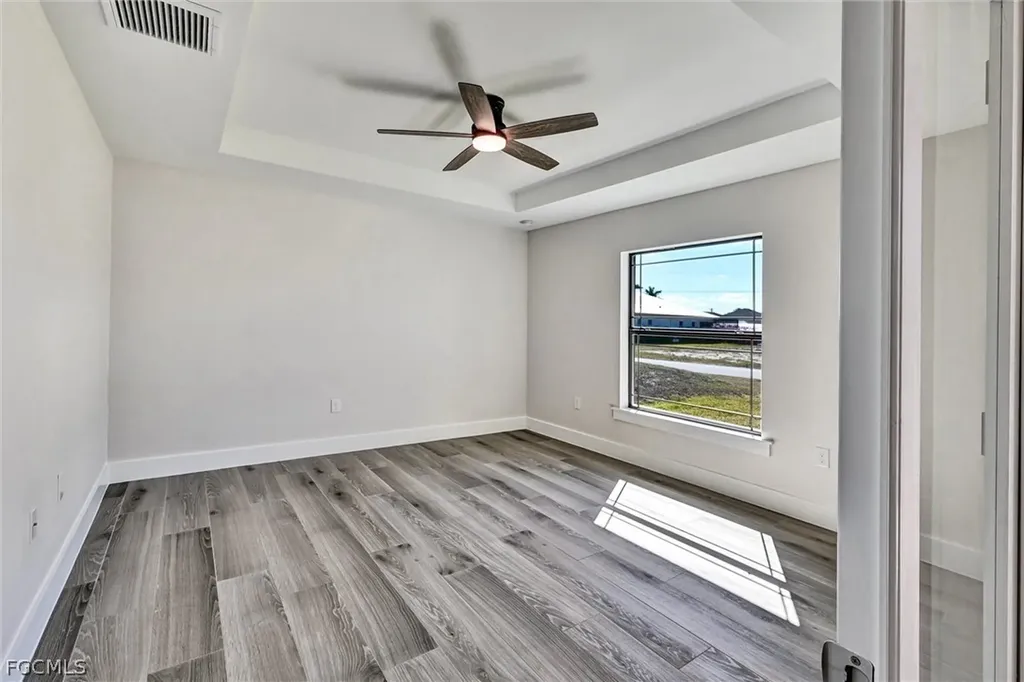 3613 NW 1st Street Cape Coral FL 33993
