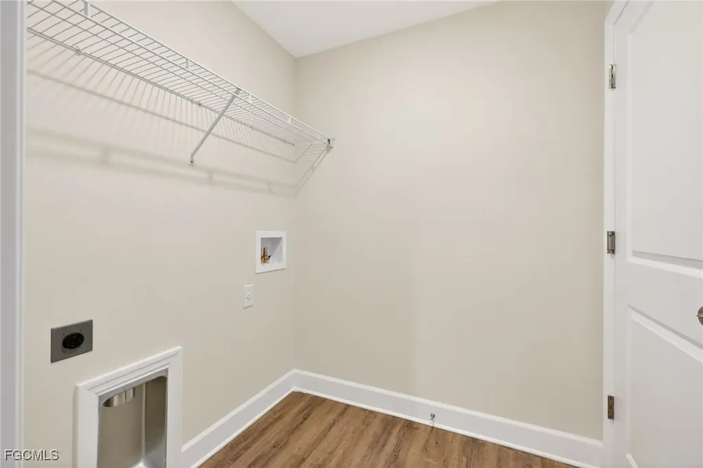 1706 NW 5th Street Cape Coral FL 33993