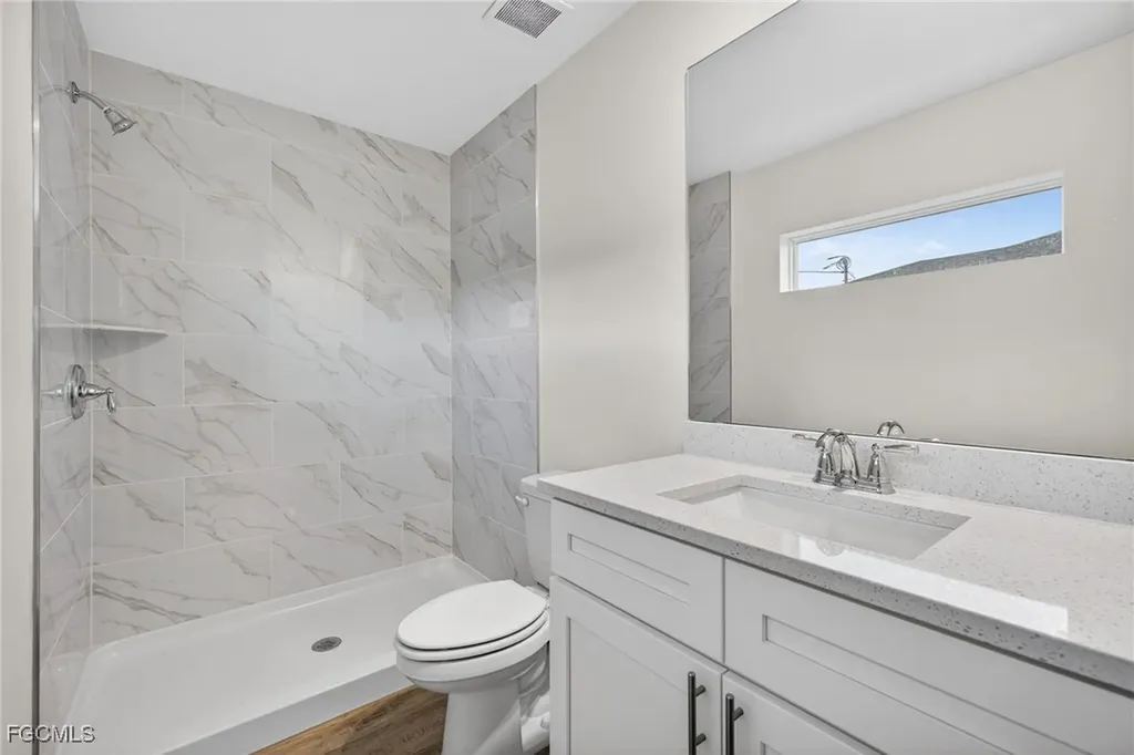 1706 NW 5th Street Cape Coral FL 33993
