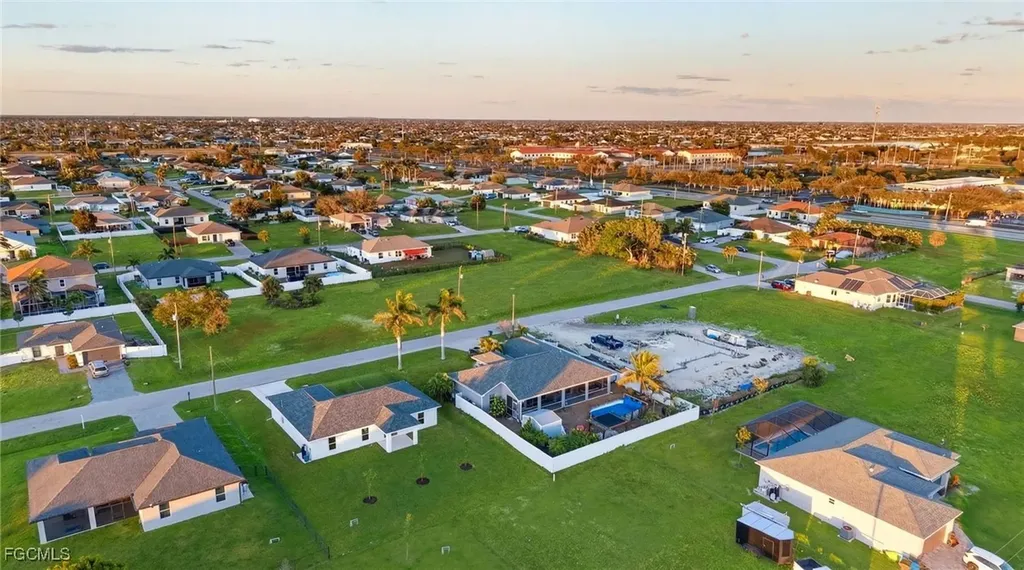 1706 NW 5th Street Cape Coral FL 33993