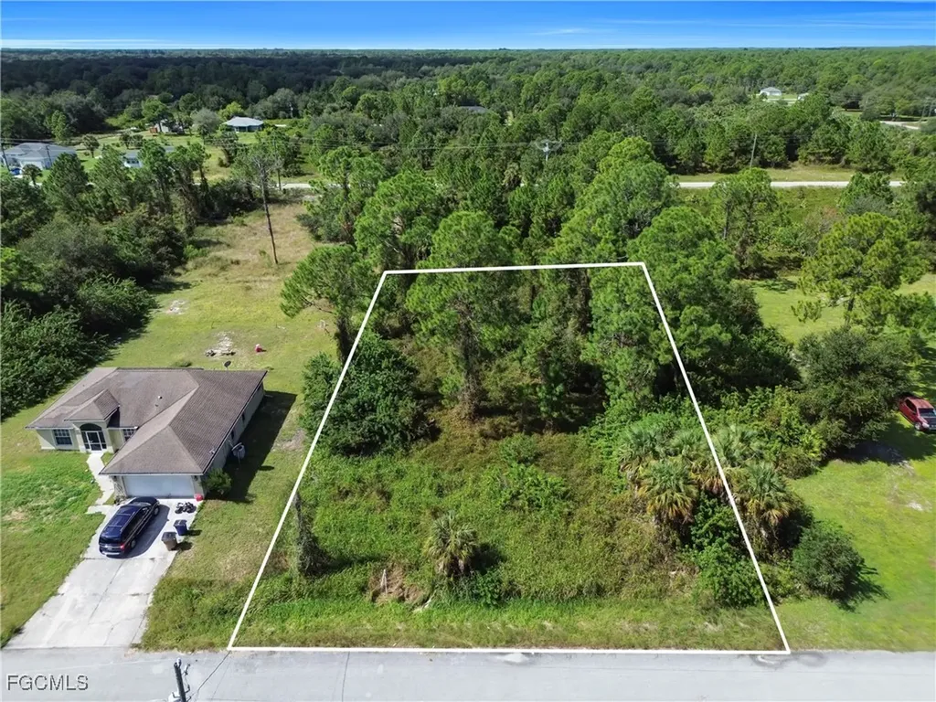 1915 Louis Avenue Lehigh Acres FL 33972
