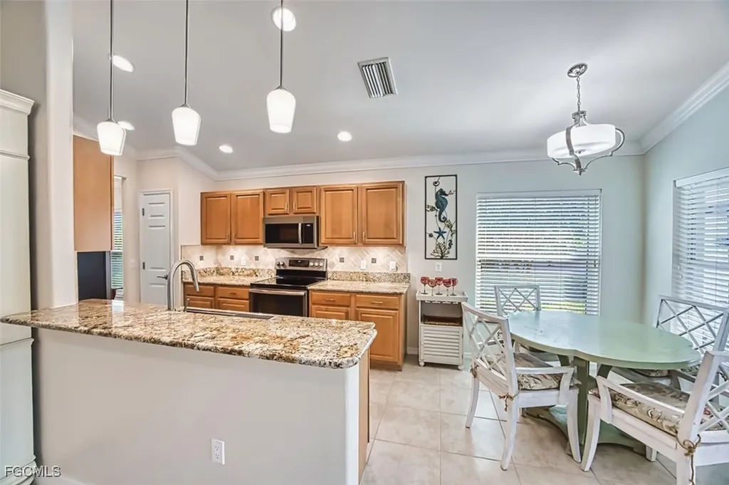 9543 Hemingway Lane Fort Myers FL 33913