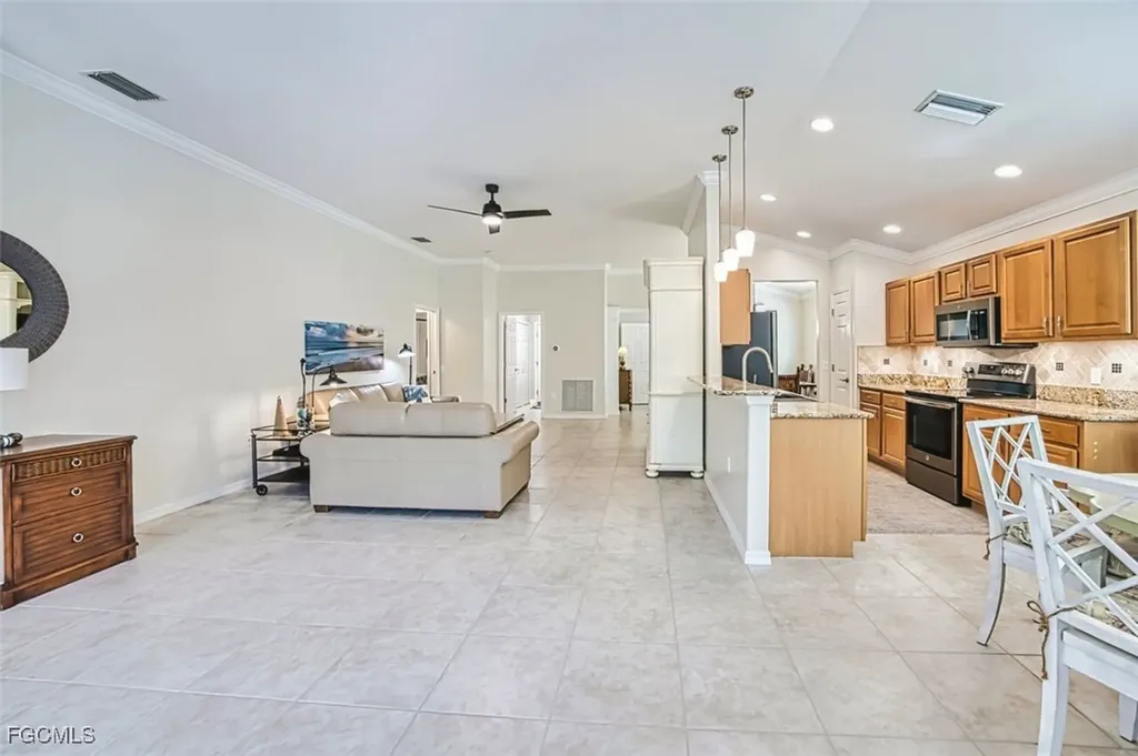 9543 Hemingway Lane Fort Myers FL 33913