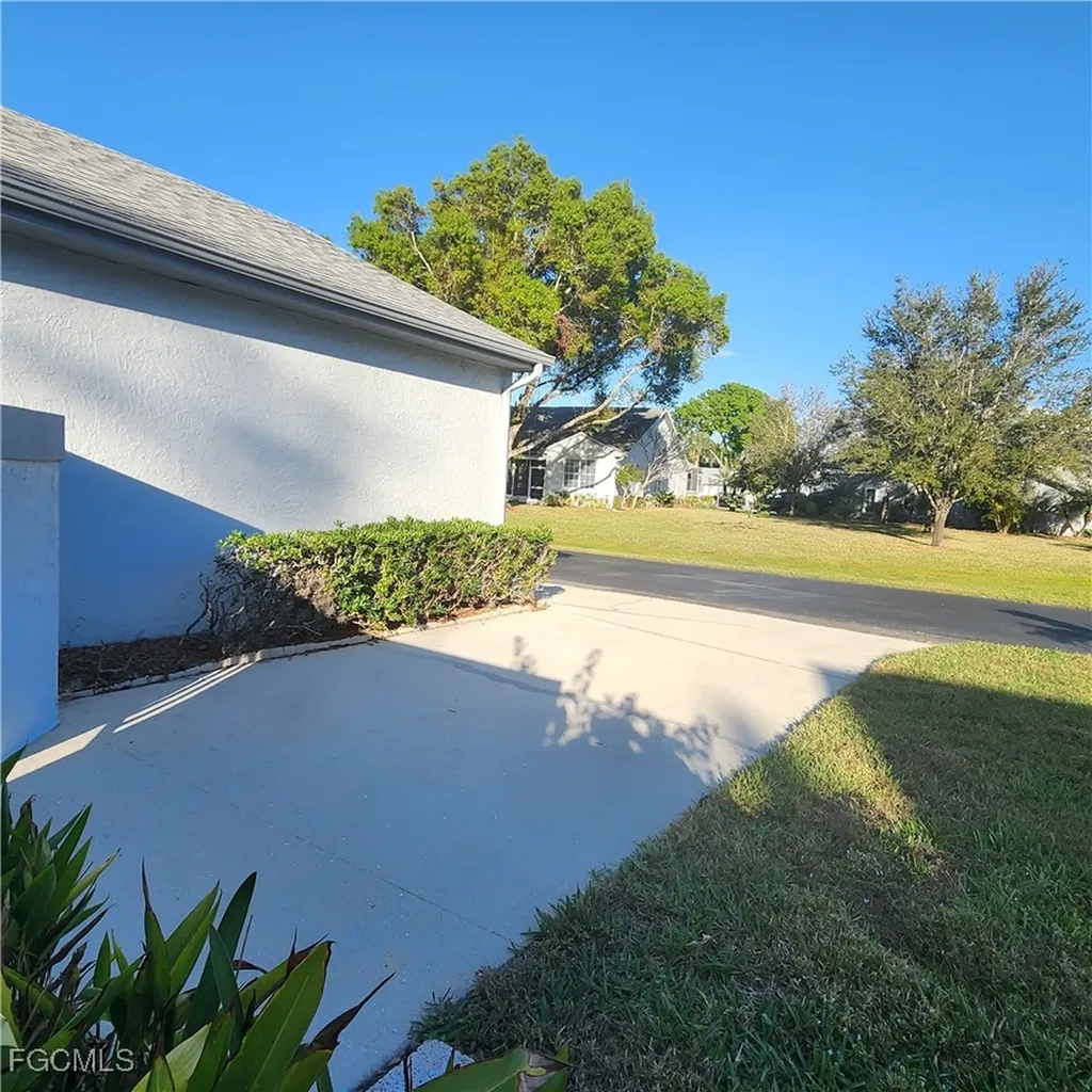 4632 Blackberry Drive Fort Myers FL 33905
