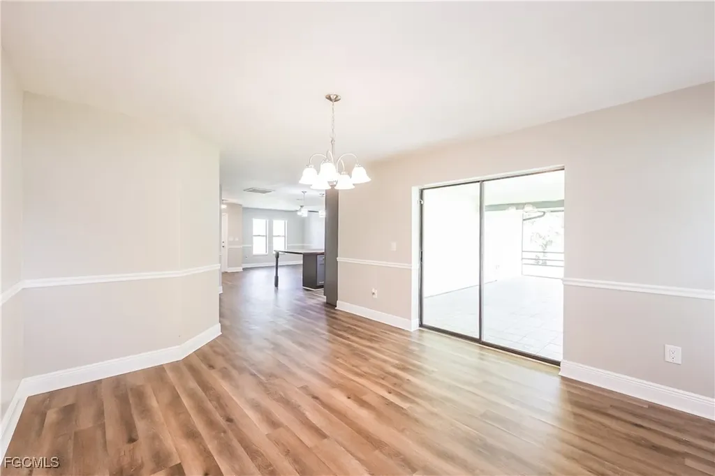 720 SW 8th Terrace Cape Coral FL 33991