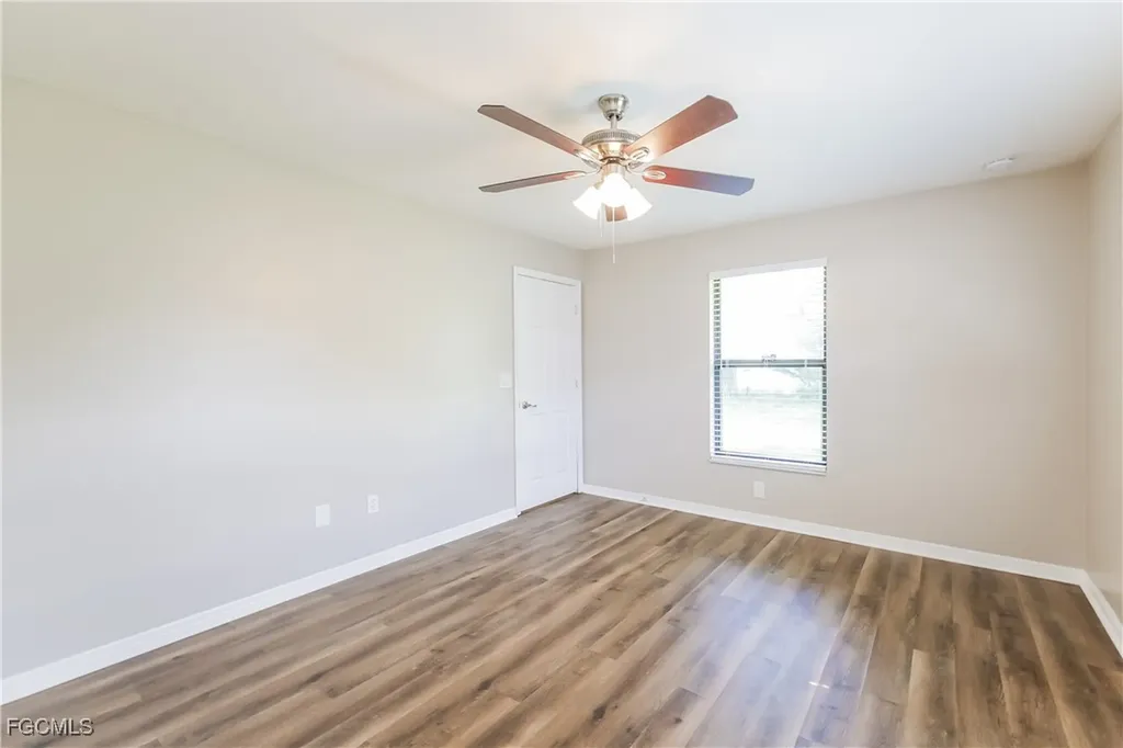 720 SW 8th Terrace Cape Coral FL 33991
