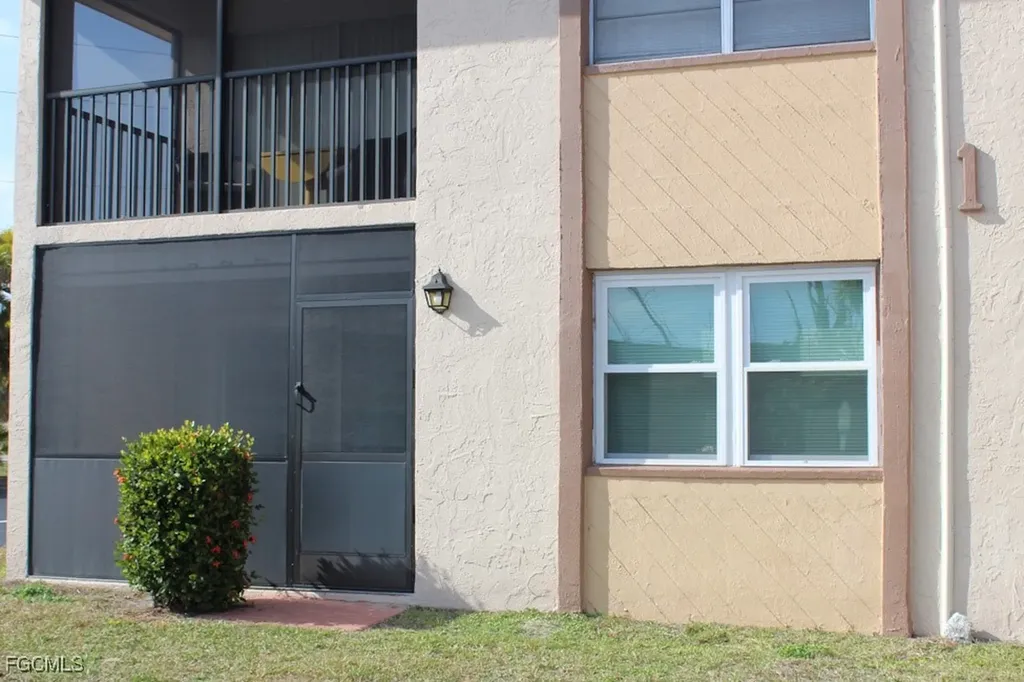 16881 Davis Road Fort Myers FL 33908