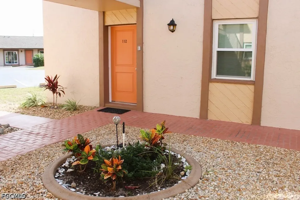 16881 Davis Road Fort Myers FL 33908