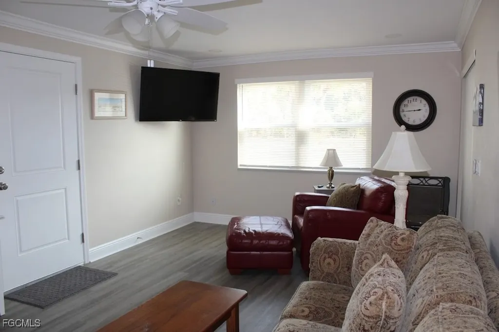 16881 Davis Road Fort Myers FL 33908