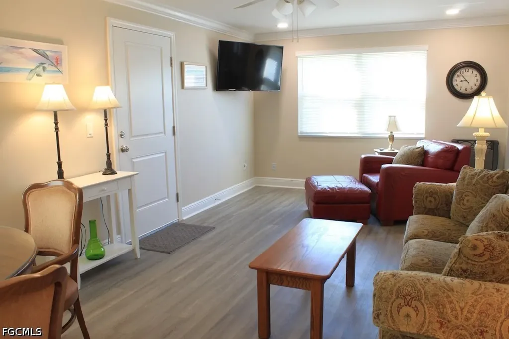 16881 Davis Road Fort Myers FL 33908
