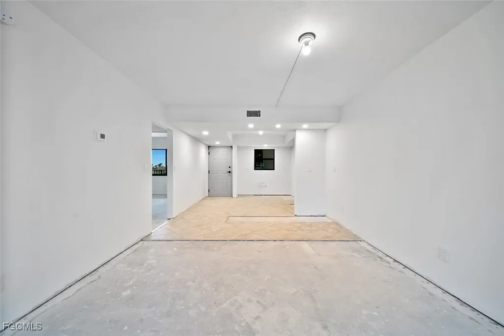 2737 W Gulf Drive Sanibel FL 33957