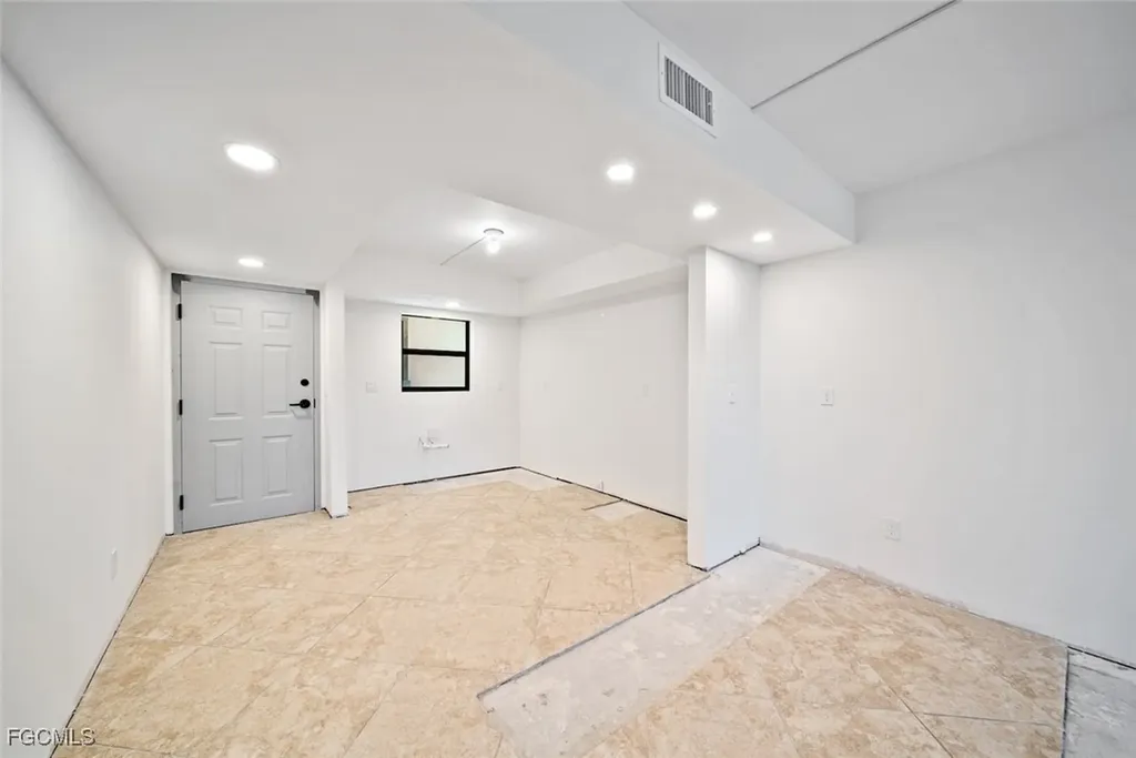 2737 W Gulf Drive Sanibel FL 33957