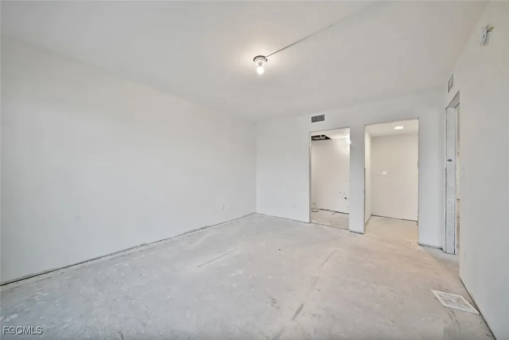 2737 W Gulf Drive Sanibel FL 33957