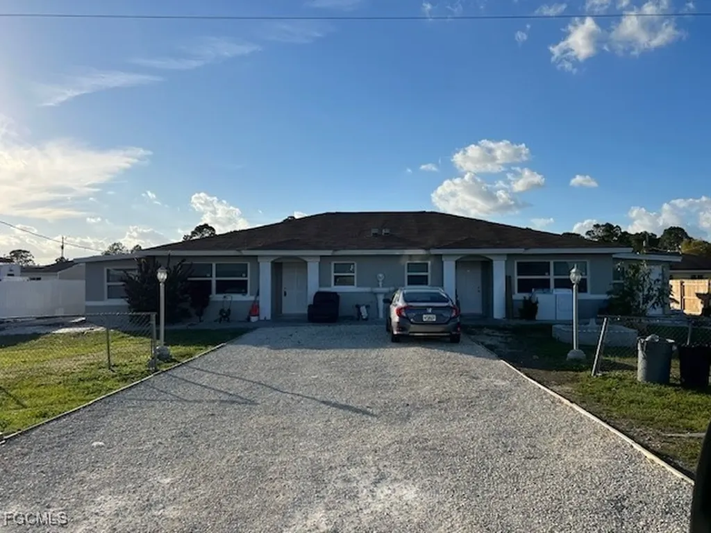 1248 Columbus Boulevard Fort Myers FL 33913