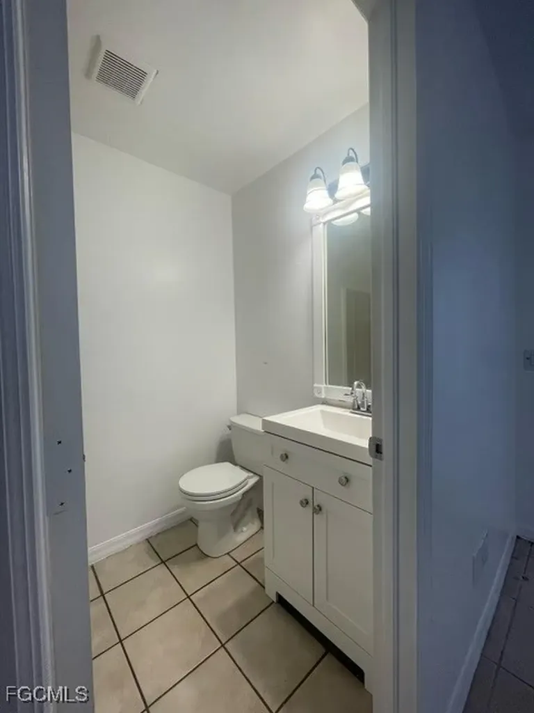 1248 Columbus Boulevard Fort Myers FL 33913