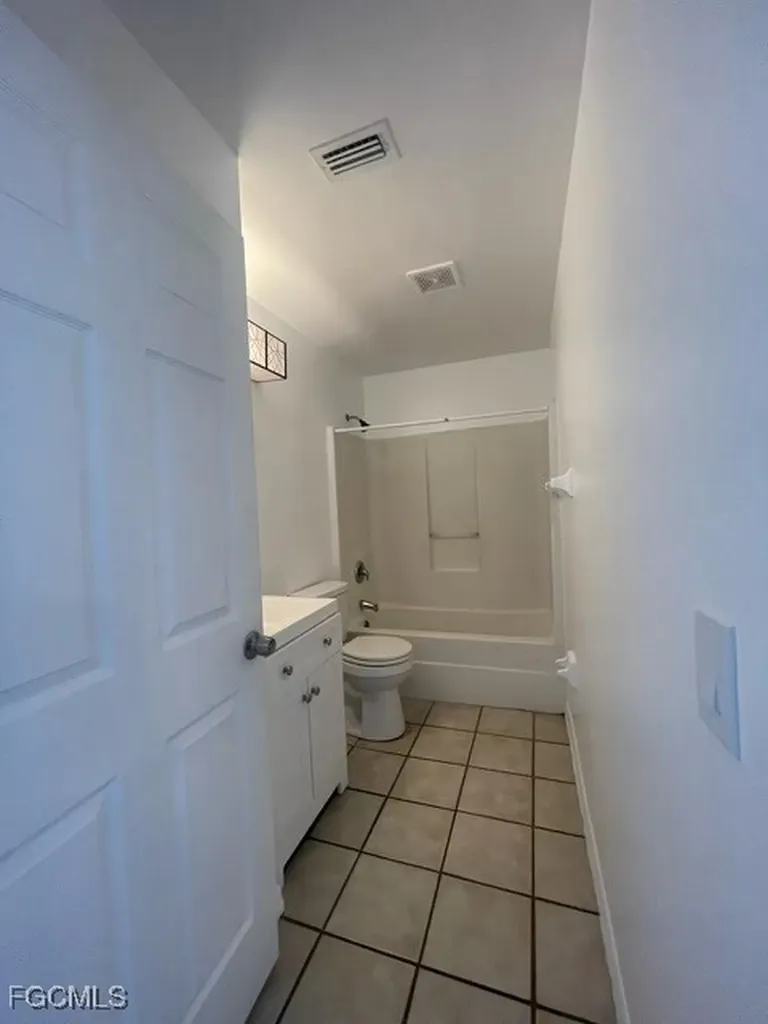 1248 Columbus Boulevard Fort Myers FL 33913