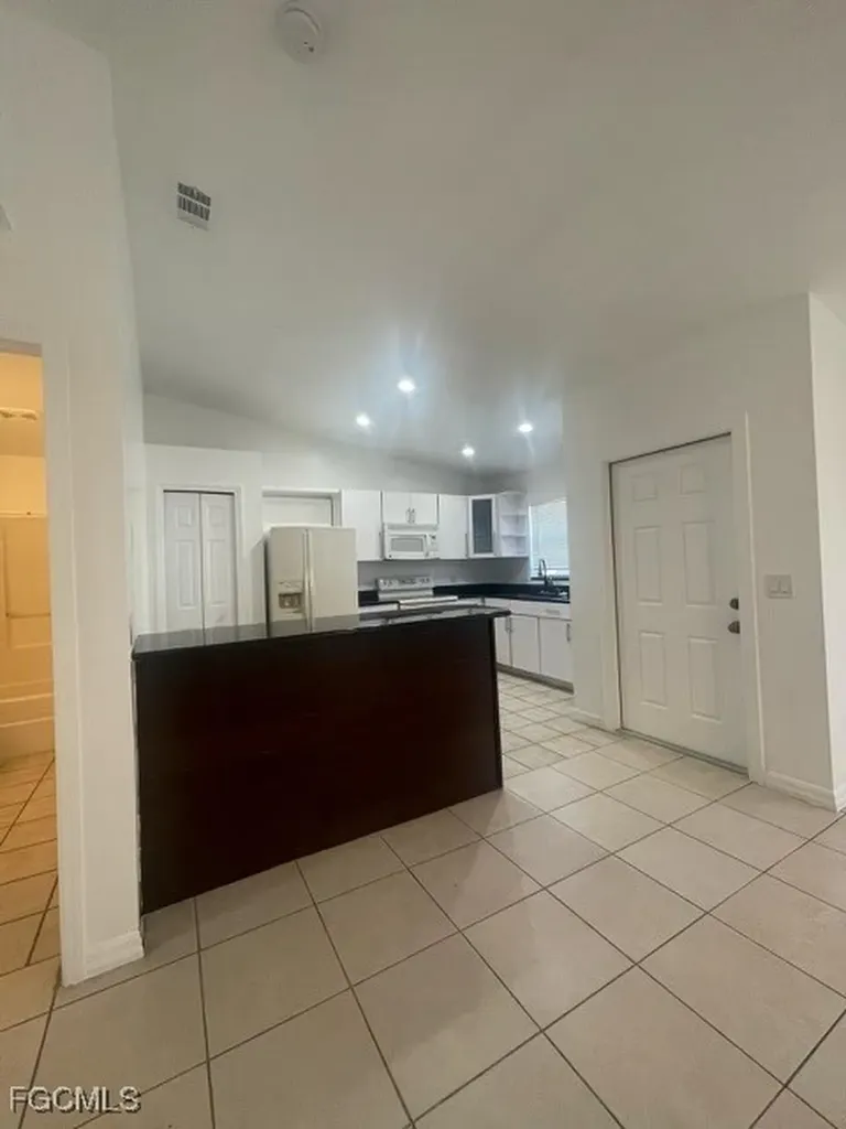 1248 Columbus Boulevard Fort Myers FL 33913