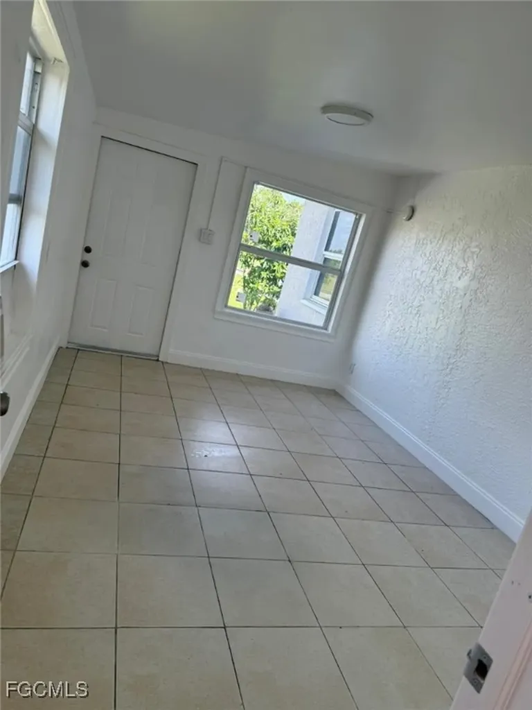 1248 Columbus Boulevard Fort Myers FL 33913