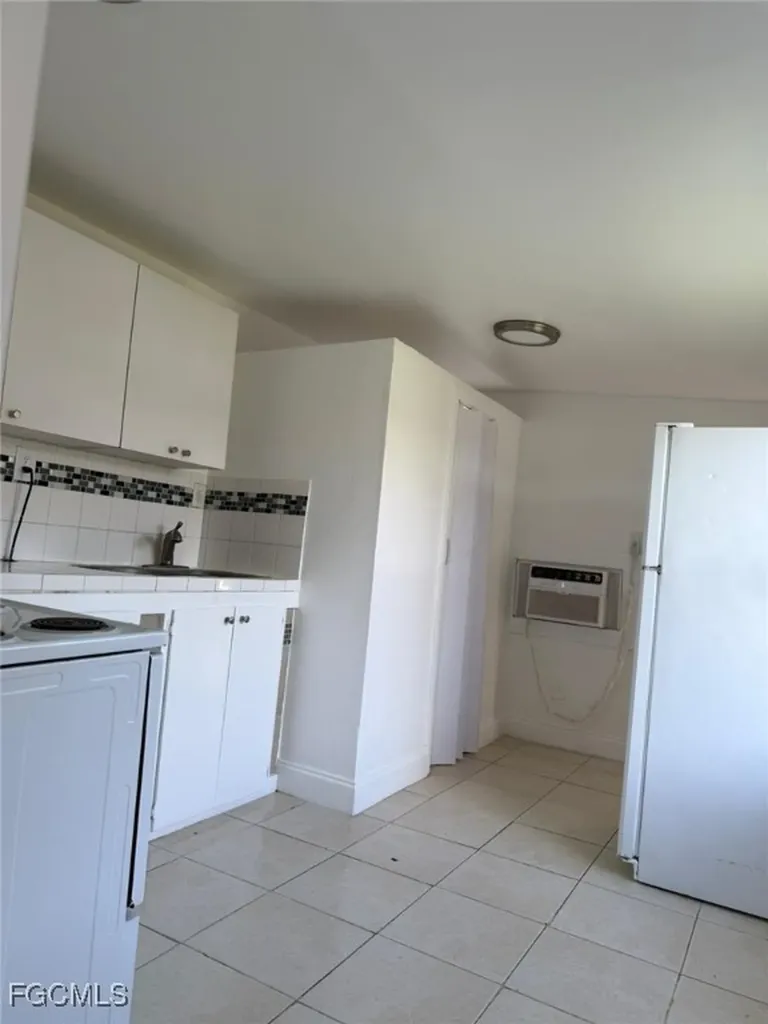 1248 Columbus Boulevard Fort Myers FL 33913