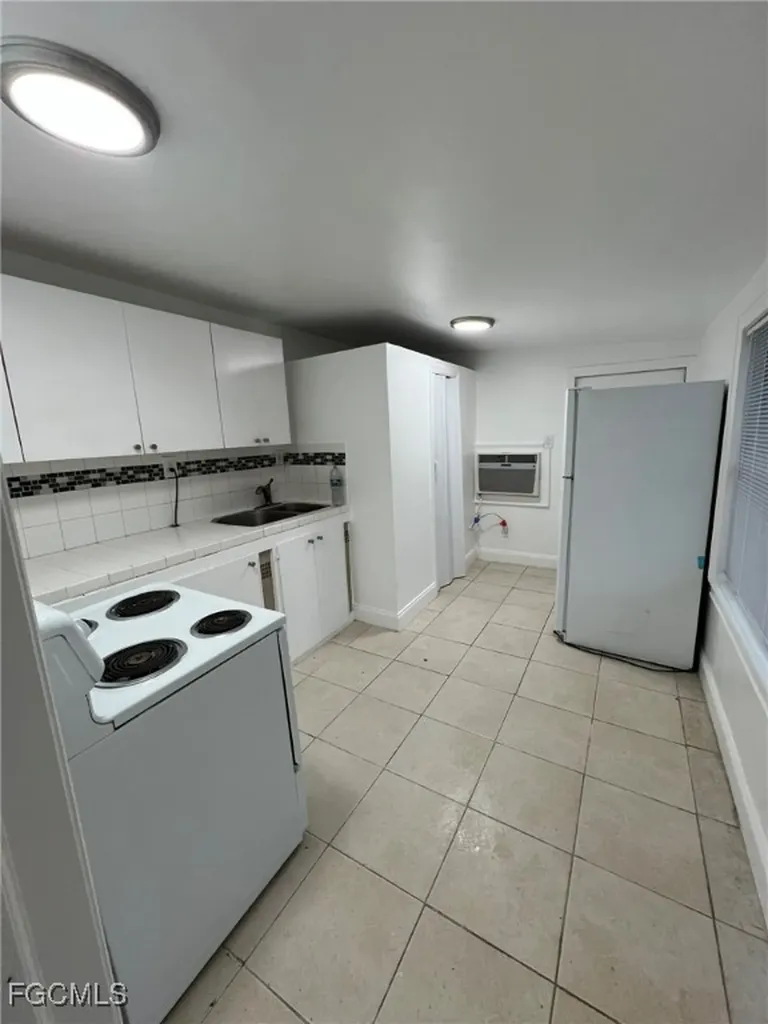 1248 Columbus Boulevard Fort Myers FL 33913