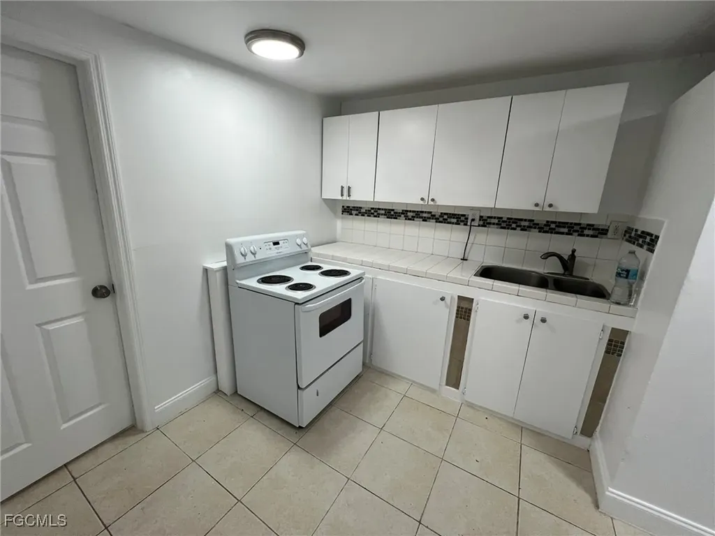 1248 Columbus Boulevard Fort Myers FL 33913