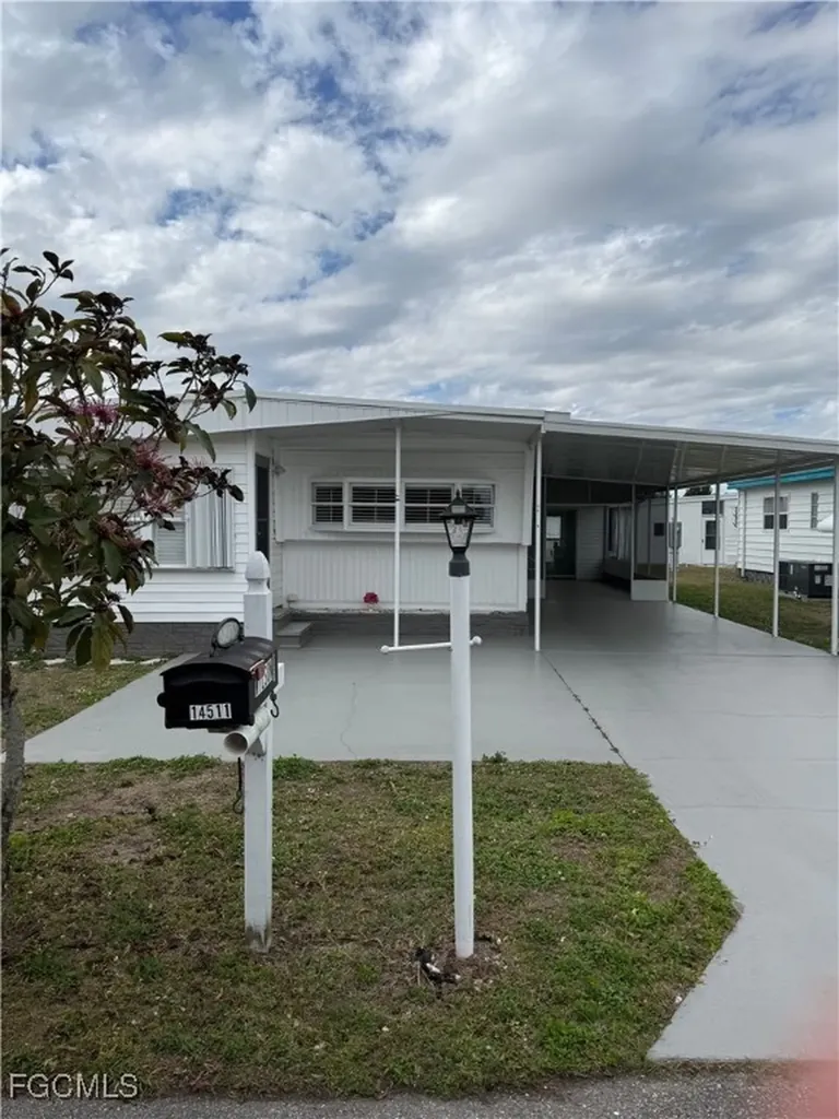 14511 Constitution Way North Fort Myers FL 33917