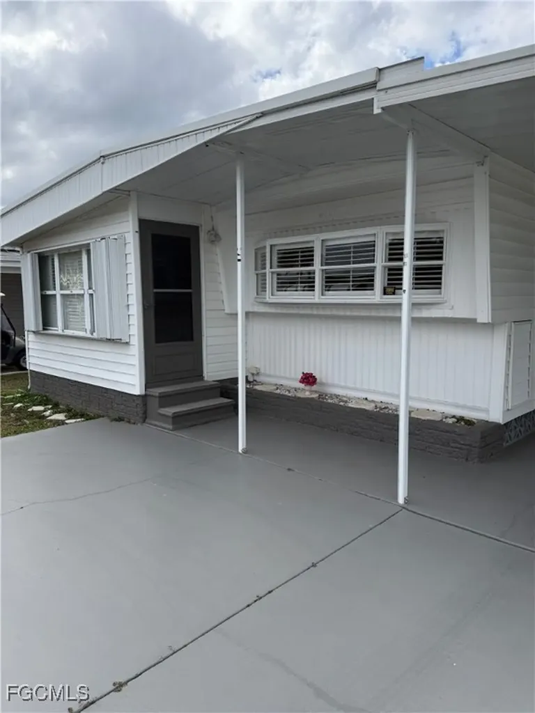 14511 Constitution Way North Fort Myers FL 33917