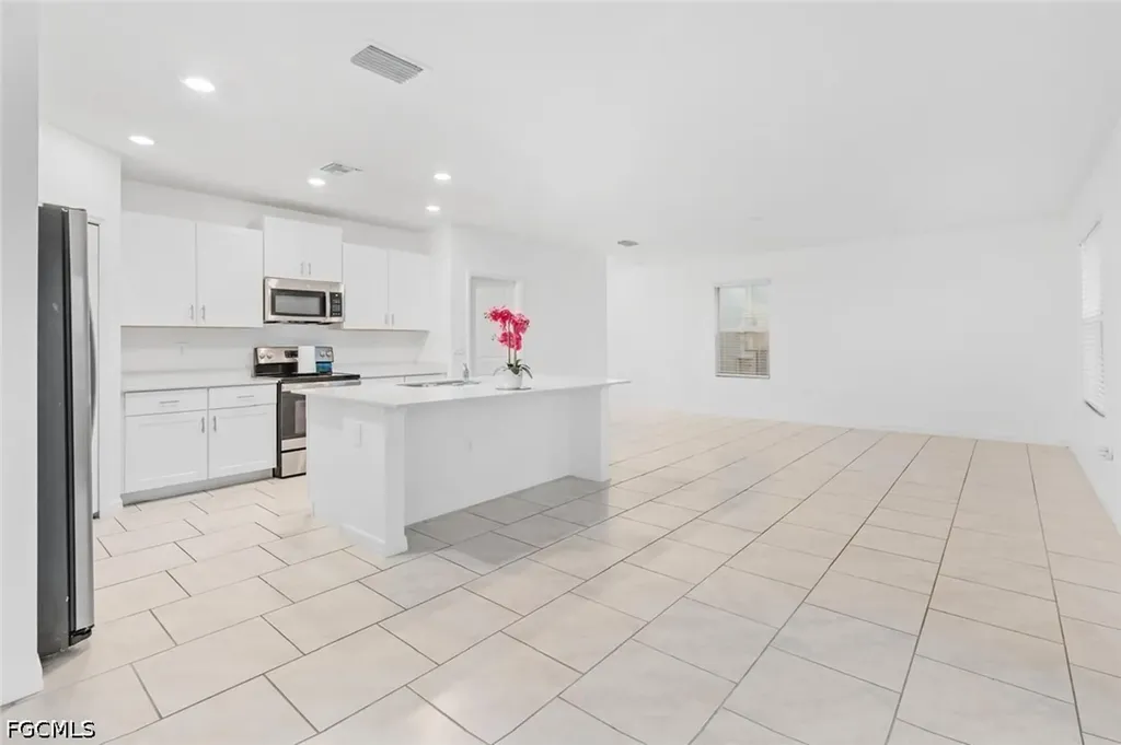 12230 Dakota Ridge Place Lehigh Acres FL 33974