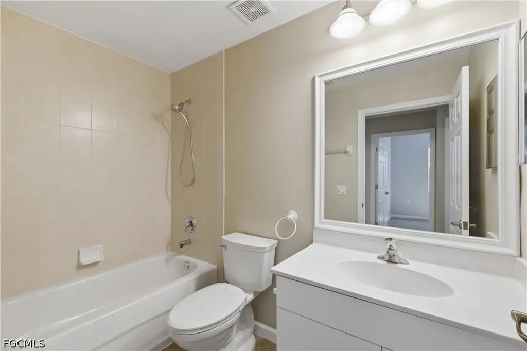 13081 Pebblebrook Point Circle Fort Myers FL 33905