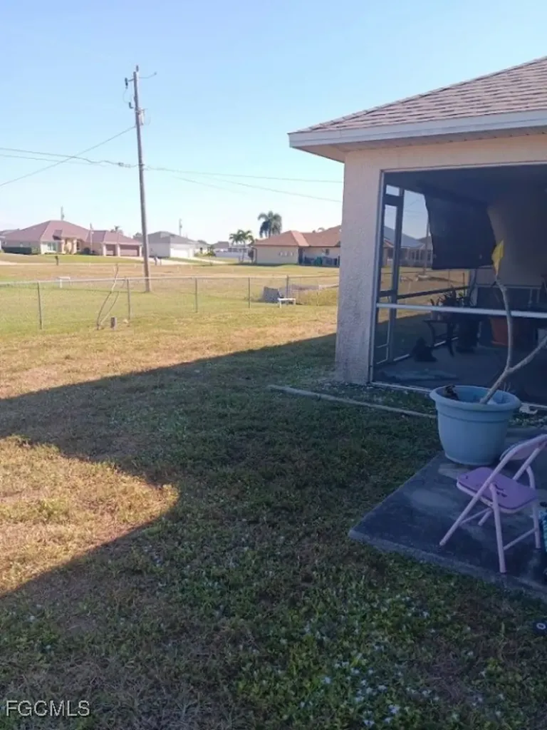 1017 Nelson Road N Cape Coral FL 33993
