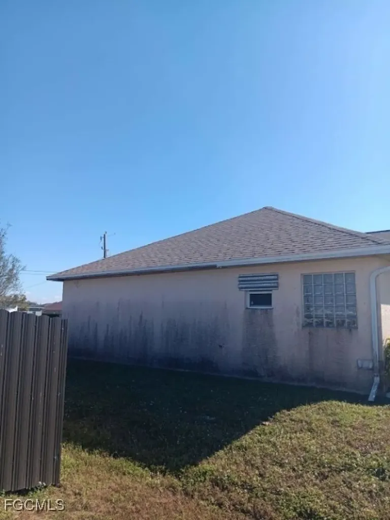 1017 Nelson Road N Cape Coral FL 33993