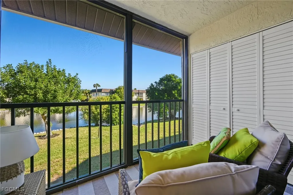 9290 Lake Park Drive Fort Myers FL 33919