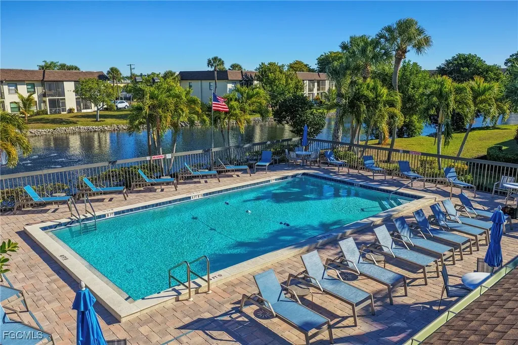9290 Lake Park Drive Fort Myers FL 33919