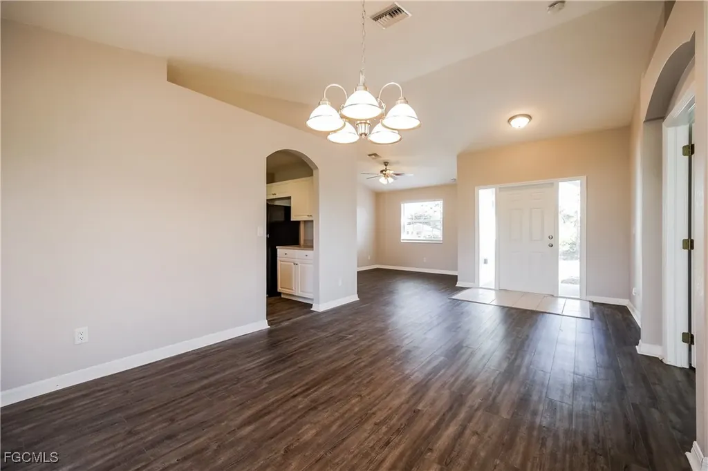 2805 Anita Avenue N Lehigh Acres FL 33971