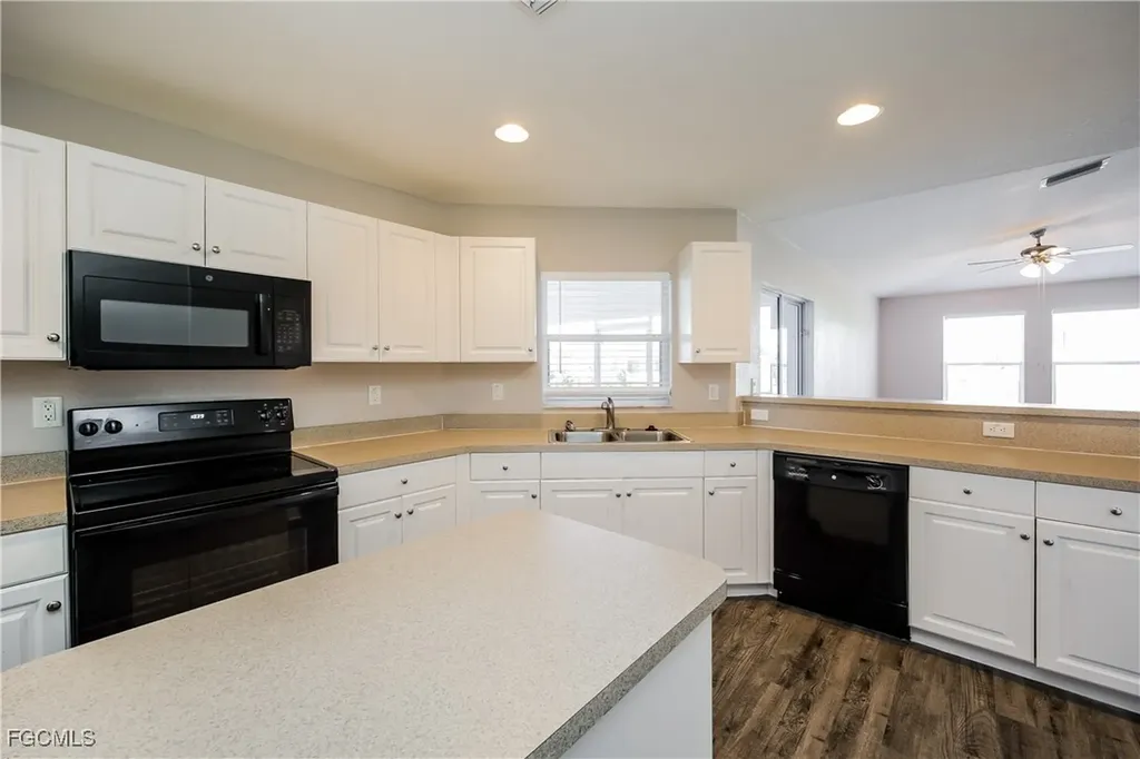 2805 Anita Avenue N Lehigh Acres FL 33971