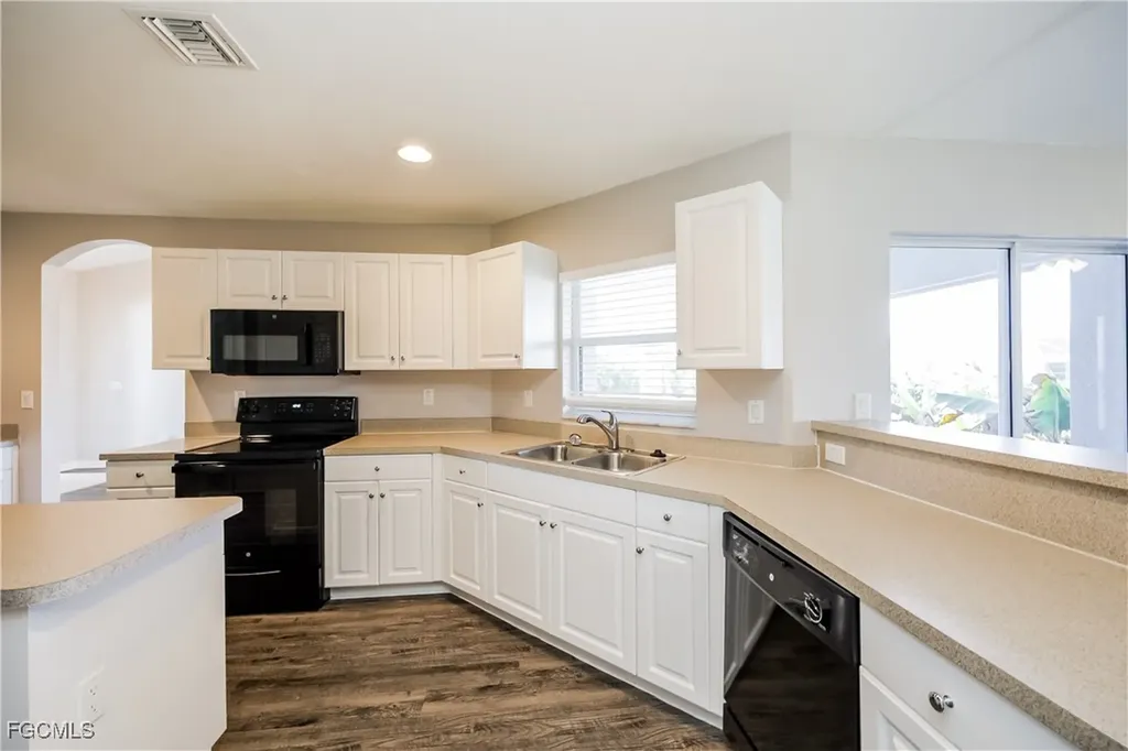 2805 Anita Avenue N Lehigh Acres FL 33971