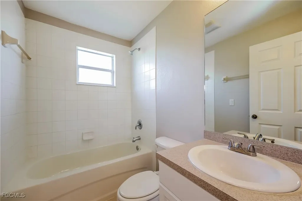 2805 Anita Avenue N Lehigh Acres FL 33971