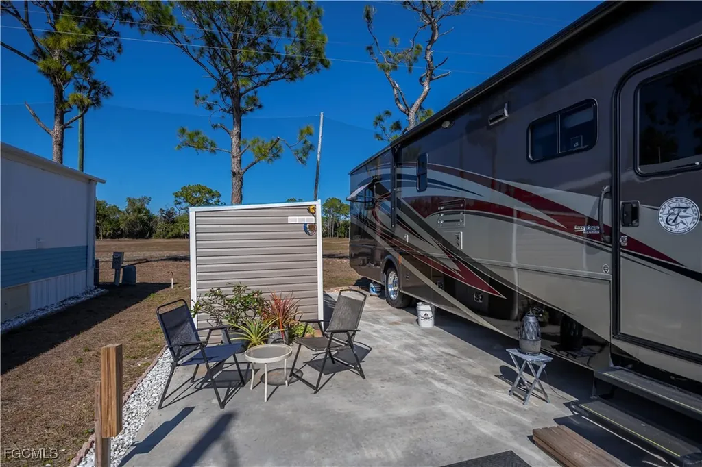 243 Caravan Circle North Fort Myers FL 33903