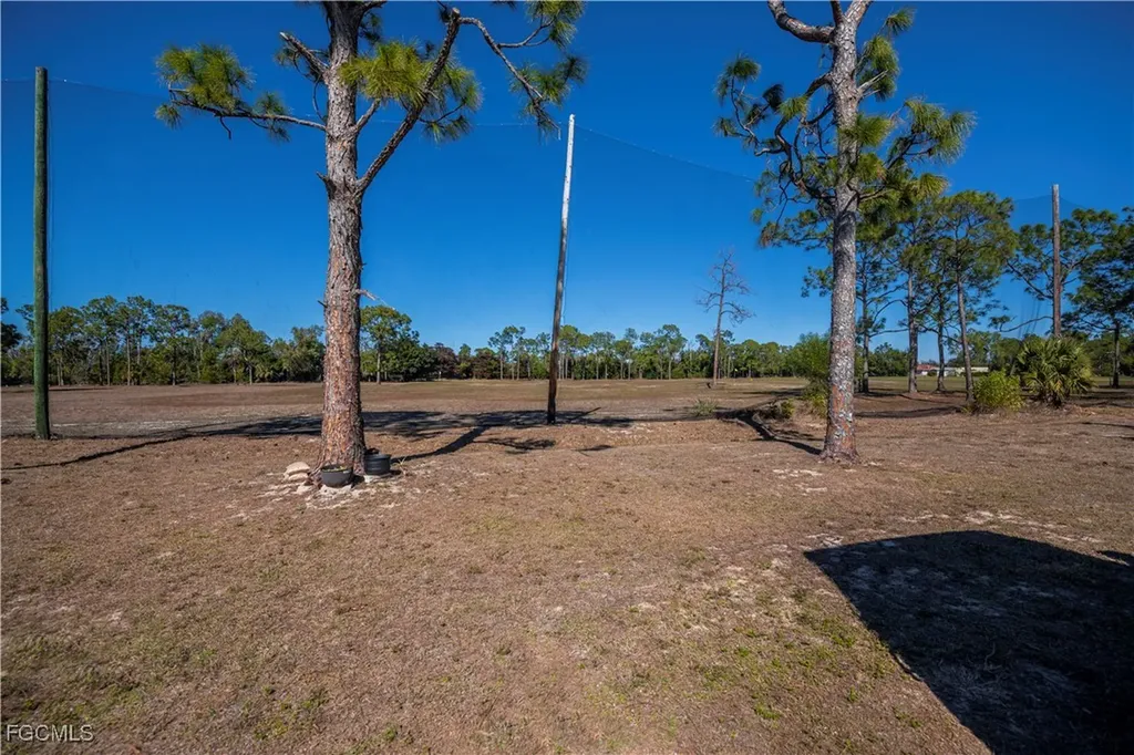 243 Caravan Circle North Fort Myers FL 33903