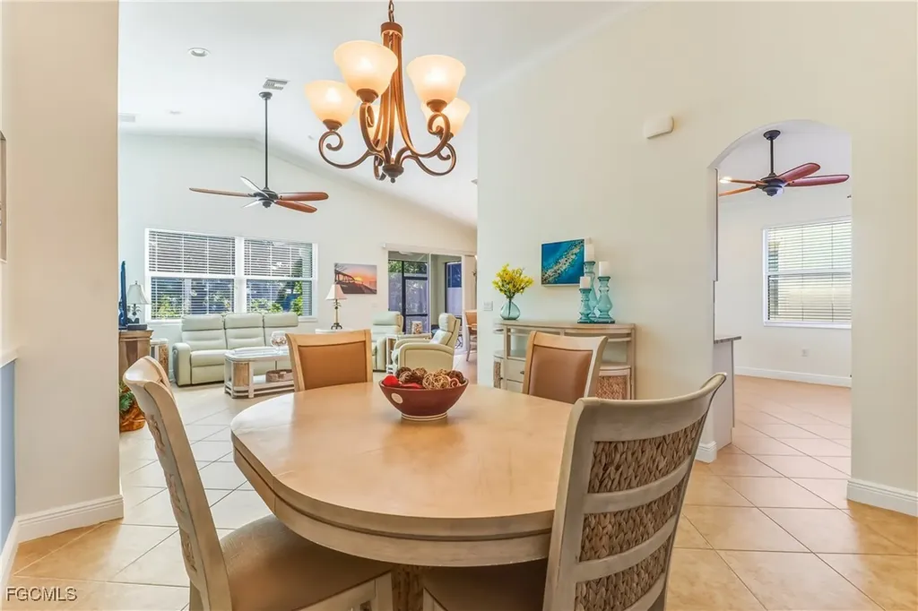8622 Sumner Avenue Fort Myers FL 33908
