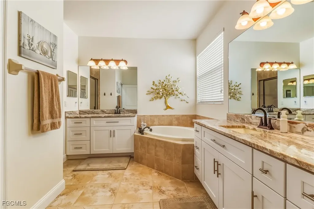 8622 Sumner Avenue Fort Myers FL 33908
