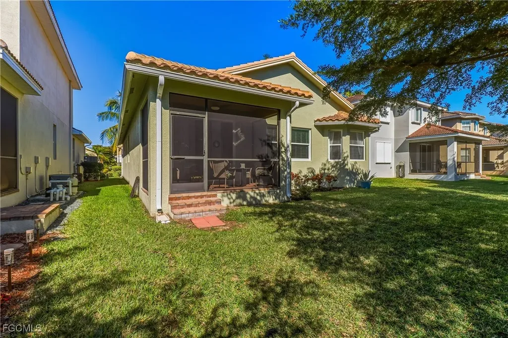 8622 Sumner Avenue Fort Myers FL 33908