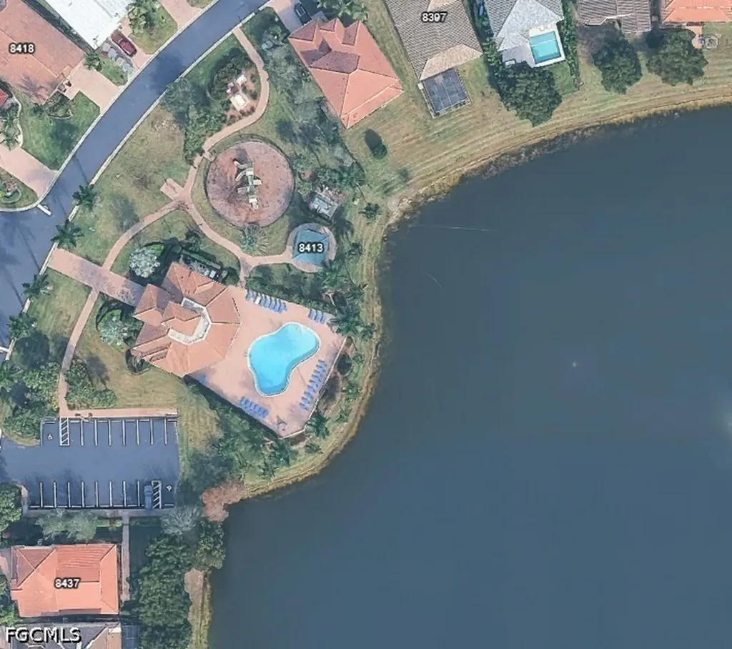 8622 Sumner Avenue Fort Myers FL 33908