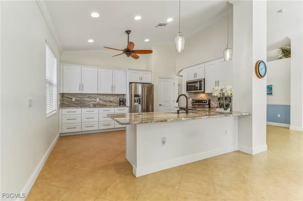 8622 Sumner Avenue Fort Myers FL 33908